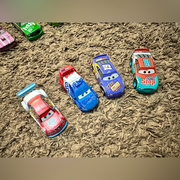 Disney Cars, Set of 18 Cars - Picture 9 of 10